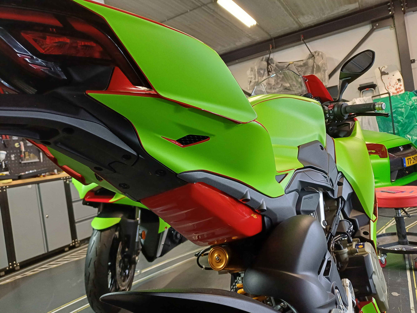 2025 DUCATI PANIGALE V4 FULL TEMPLATE (OEM FAIRINGS)