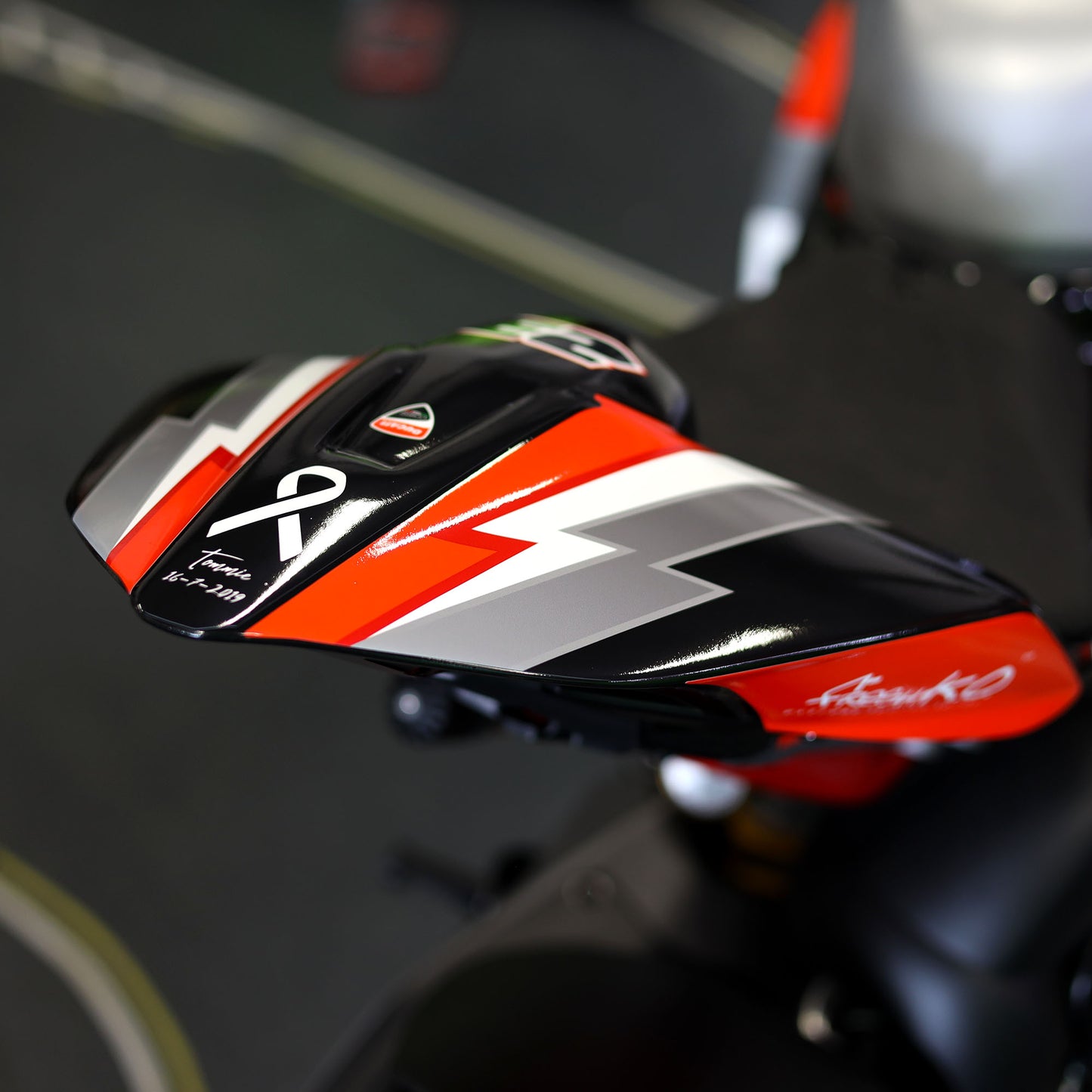 2025 DUCATI PANIGALE V4 / V4S PLASTIC BIKE RACE-FAIRINGS TEMPLATE