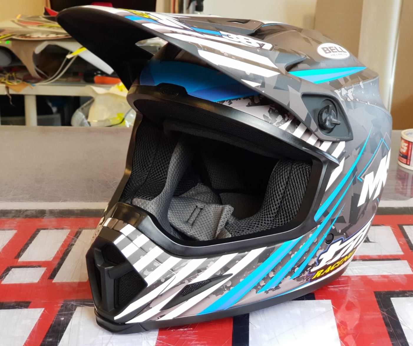 BELL MX9 (MEDIUM) HELMET TEMPLATE – MKS-Graphics