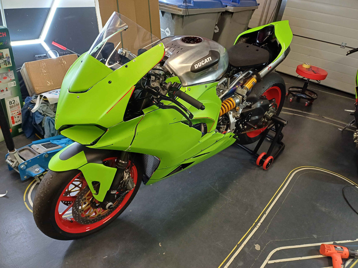 2020 TO 2024 DUCATI PANIGALE V2 PLASTIC BIKE RACE-FAIRINGS TEMPLATE