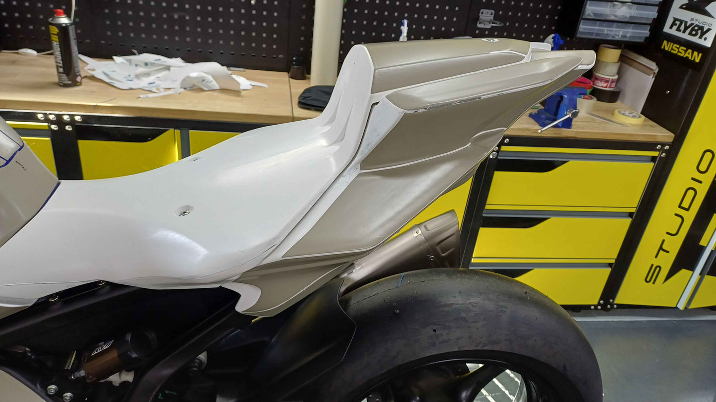 YAMAHA R9 2025 & 2026 PLASTIC BIKE RACE FAIRINGS TEMPLATE