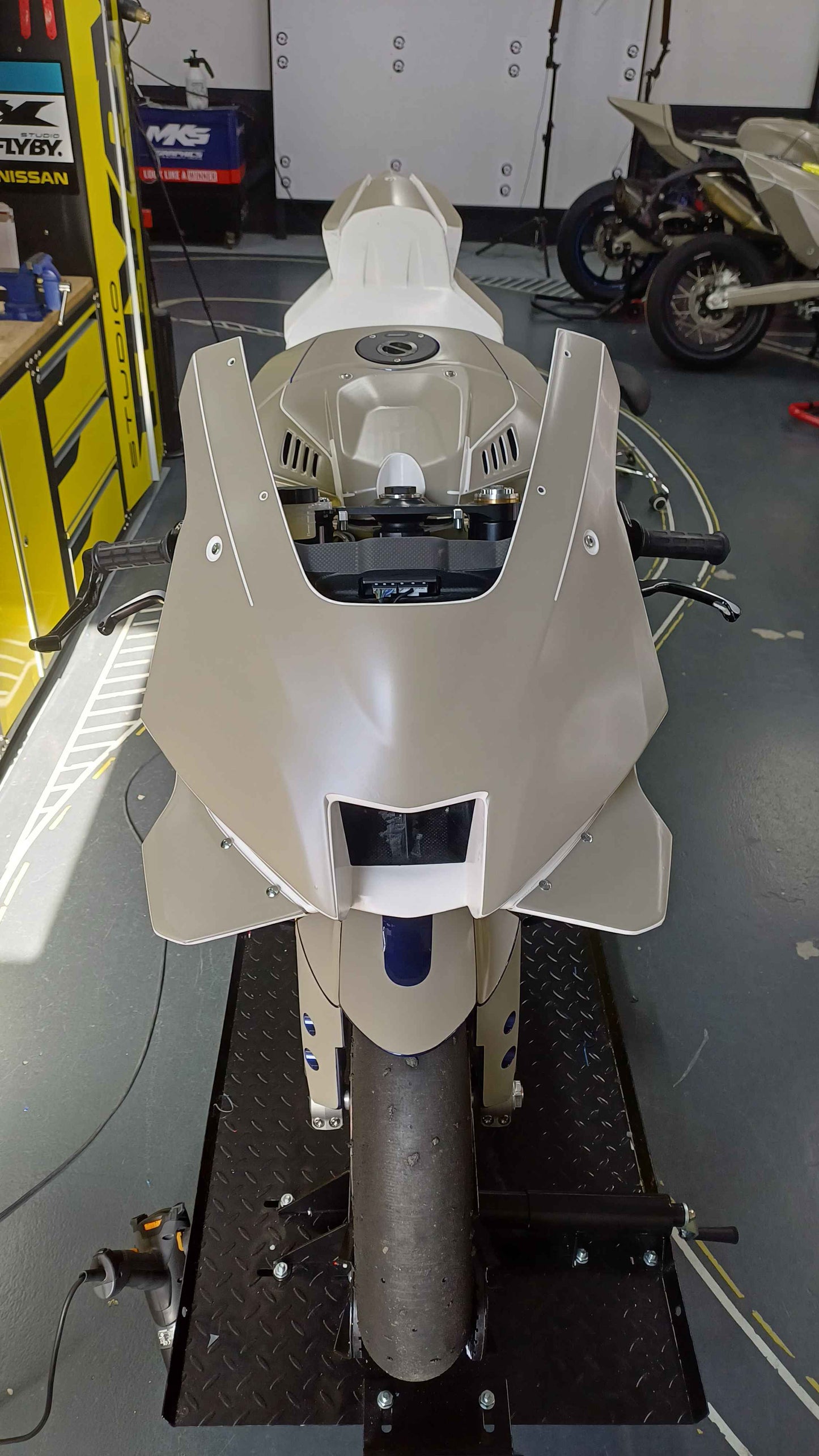 YAMAHA R9 2025 & 2026 PLASTIC BIKE RACE FAIRINGS TEMPLATE