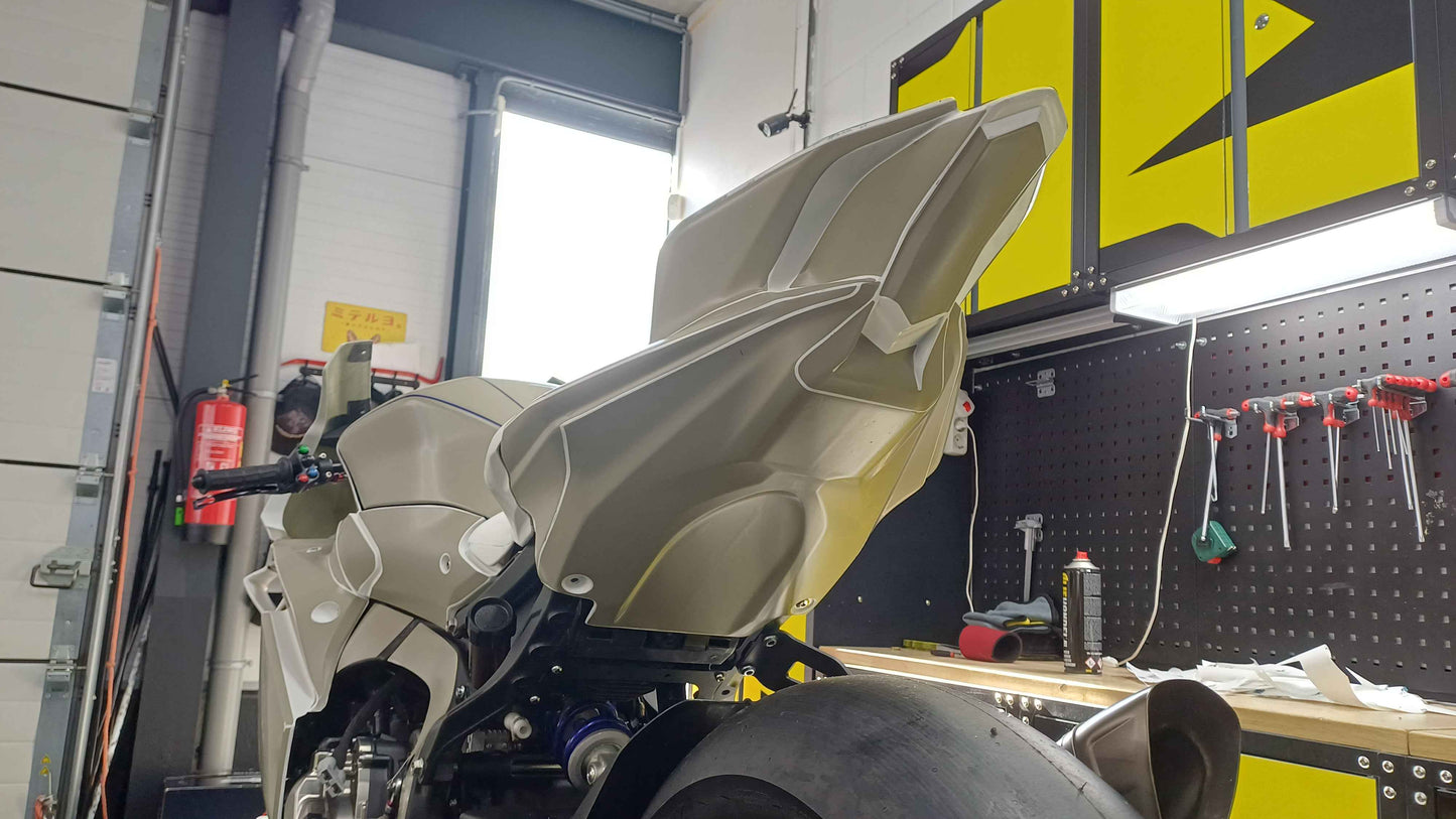 YAMAHA R9 2025 & 2026 PLASTIC BIKE RACE FAIRINGS TEMPLATE