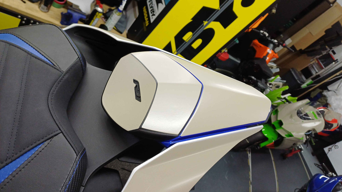 YAMAHA R1 2015 - 2016 - 2017 - 2018 - 2019 STREETFAIRINGS OEM TEMPLATE